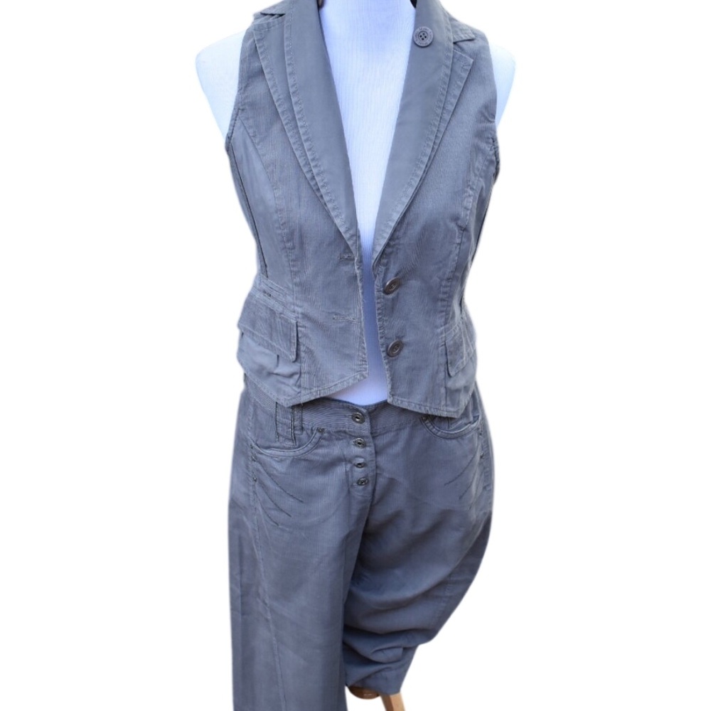 Mark Aurel Women's Gray corduroy Pantsuit